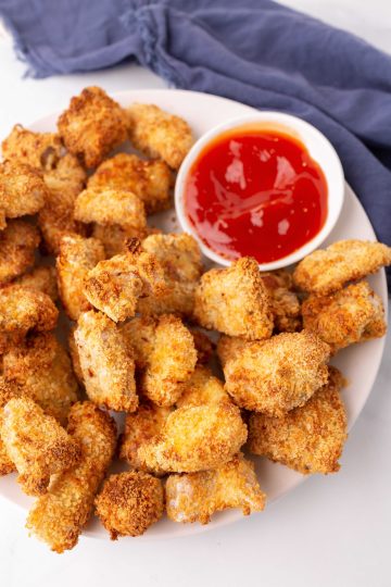 plate of air fryer chicken bites