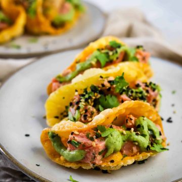 poke tacos on a plate